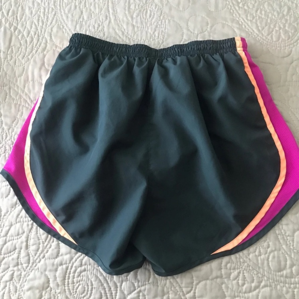 Activewear outfit 💗🧡 - Picture 5 of 11